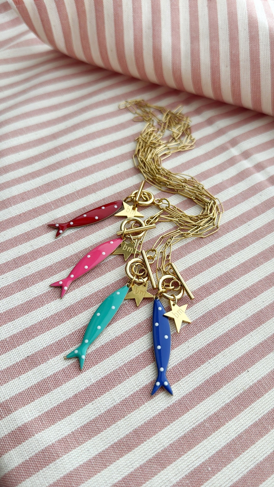 Collana sardina a pois