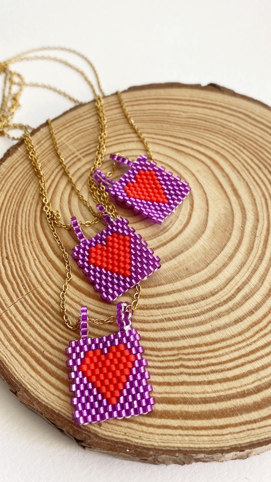 Collana Miyuki cuore rosso e viola